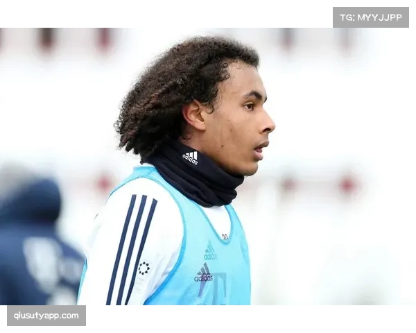 博洛尼亚前锋齐尔克泽:专注当下,暂不考虑夏季转会传闻